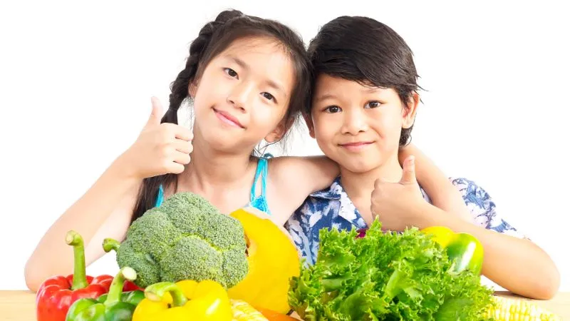 Tập cho trẻ có thói quen ăn nhiều rau củ quả 