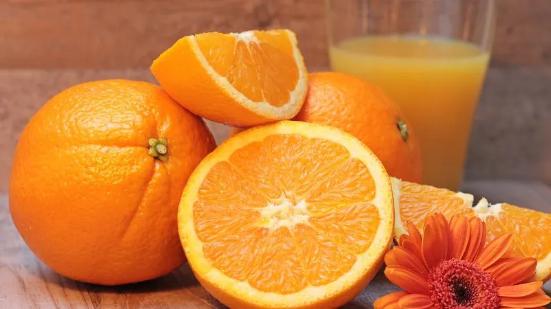 Nhắc đến vitamin C thì không thể thiếu cam